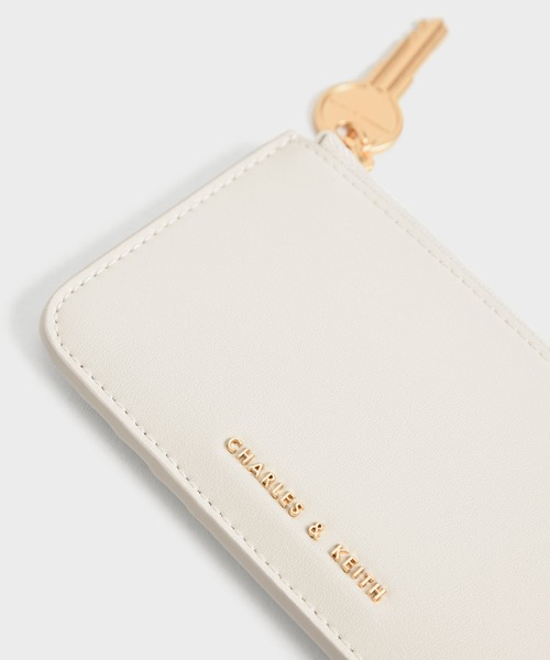 CHARLES & KEITH(チャールズ & キース)の「ジップアラウンド ミニウォレット / Zip-Around Mini Wallet(財布・レディース・ブラック/ダークグリーン/クリーム/ライトピンク/オリーブ・XXS)」の13枚目の写真