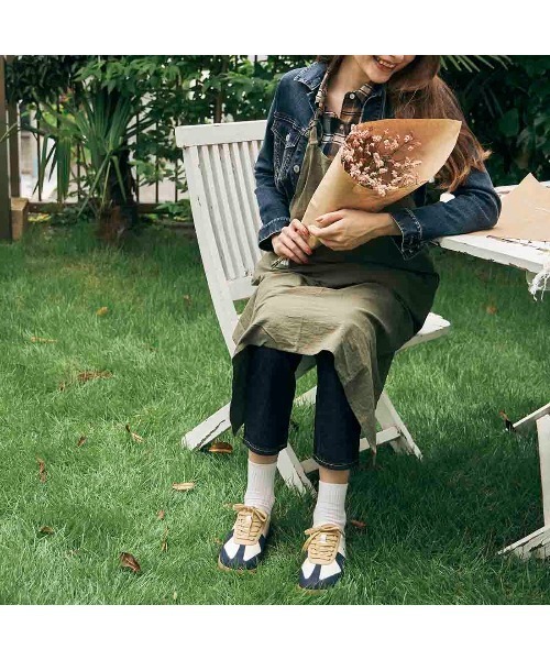 ing（イング）の「【サスティナブルシリーズ】本革レースアップスニーカー（スニーカー・レディース・クリアブラック/ホワイト系その他2/ネイビー×ホワイト・23.5cm/24.5cm/23cm/22.5cm/24cm）」の19枚目の写真