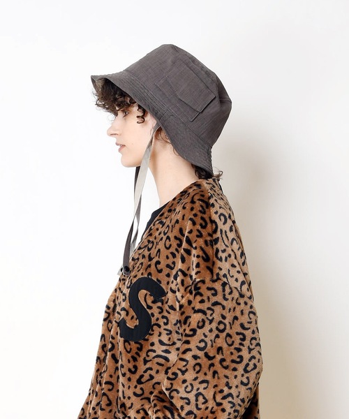 SUPERTHANKS(スーパーサンクス)の「ロゴ刺繍バイカラーバケットハット(ハット・メンズ・ライトカーキ/ライトブラック/ブラック/モカ・ONE SIZE)」の3枚目の写真