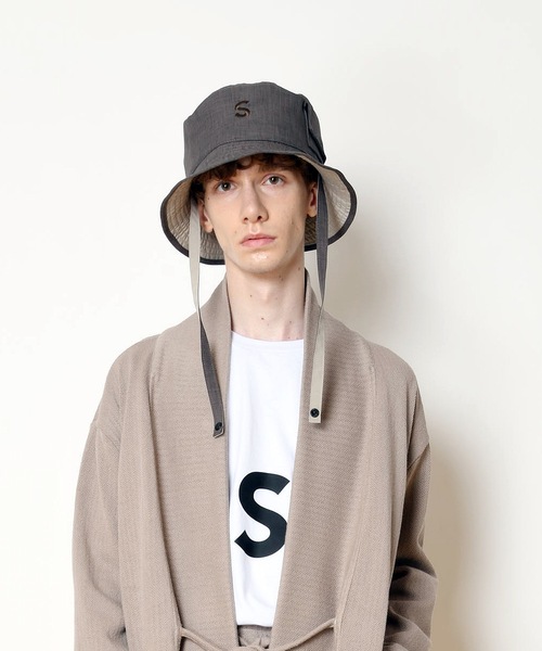 SUPERTHANKS(スーパーサンクス)の「ロゴ刺繍バイカラーバケットハット(ハット・メンズ・ライトカーキ/ライトブラック/ブラック/モカ・ONE SIZE)」の13枚目の写真