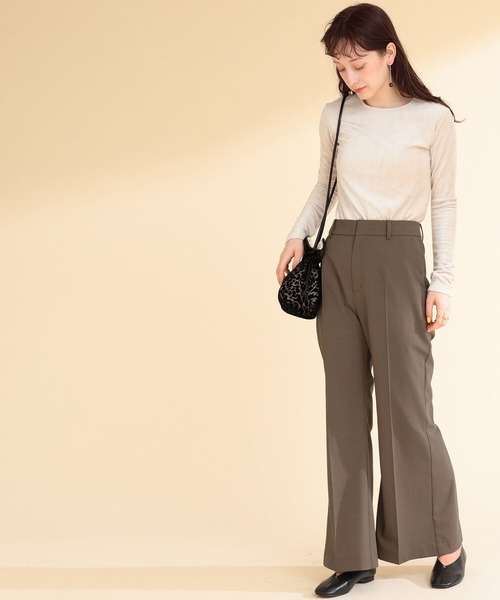 Ray BEAMS(レイビームス)の「Ray BEAMS / ベロア クルーネック ロングスリーブ Tシャツ(Tシャツ/カットソー・レディース・ベージュ/イエロー/グリーン系その他2・ONE SIZE)」の7枚目の写真