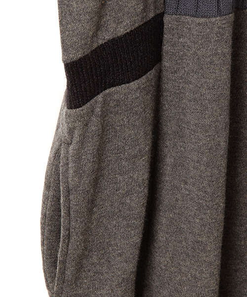 CAROLINA GLASER（カロリナ グレイサー）の「CAROLINA GLASER / ケーブルニット ワンピース（ワンピース・レディース・グレー/チャコールグレー・ONE SIZE）」の17枚目の写真