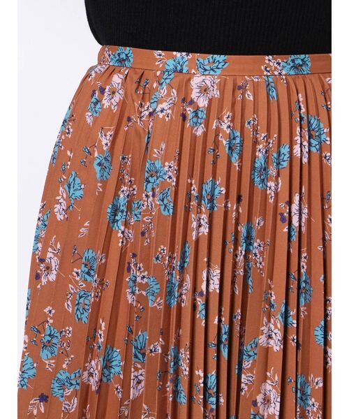 EVRIS（エヴリス）の「フラワープリントランダムプリーツスカート（スカート・レディース・ブラック/オレンジ/ブルー・FREE）」の11枚目の写真