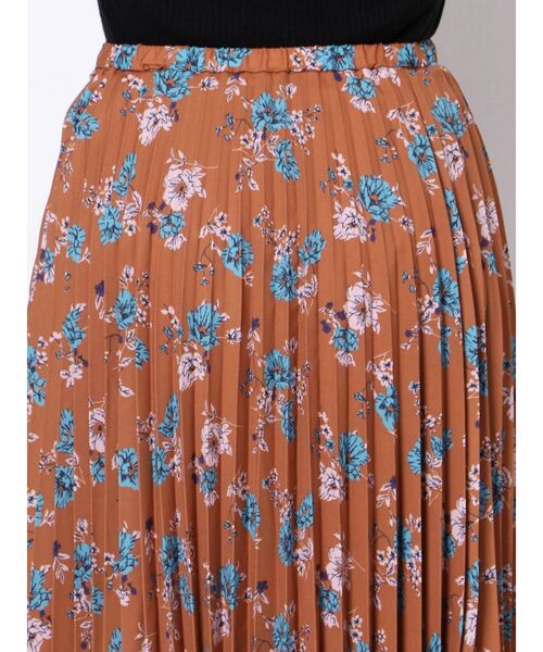 EVRIS（エヴリス）の「フラワープリントランダムプリーツスカート（スカート・レディース・ブラック/オレンジ/ブルー・FREE）」の12枚目の写真