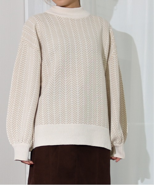 Per sist ence（パーシエンス）の「Per sist ence/パーシエンス　 アクリルへリンボーン クルーニット（ニット/セーター・レディース・モカ/アイボリー/オリーブ・FREE）」の2枚目の写真