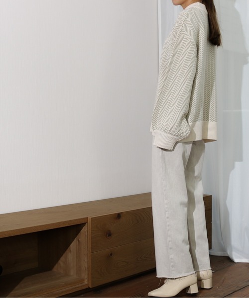 Per sist ence（パーシエンス）の「Per sist ence/パーシエンス　 アクリルへリンボーン クルーニット（ニット/セーター・レディース・モカ/アイボリー/オリーブ・FREE）」の16枚目の写真