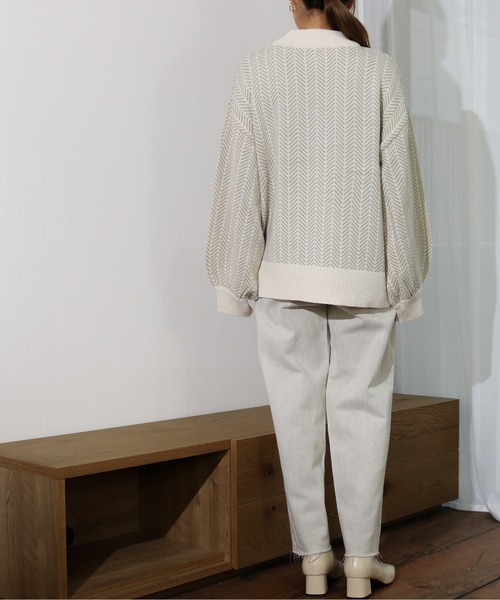 Per sist ence（パーシエンス）の「Per sist ence/パーシエンス　 アクリルへリンボーン クルーニット（ニット/セーター・レディース・モカ/アイボリー/オリーブ・FREE）」の17枚目の写真
