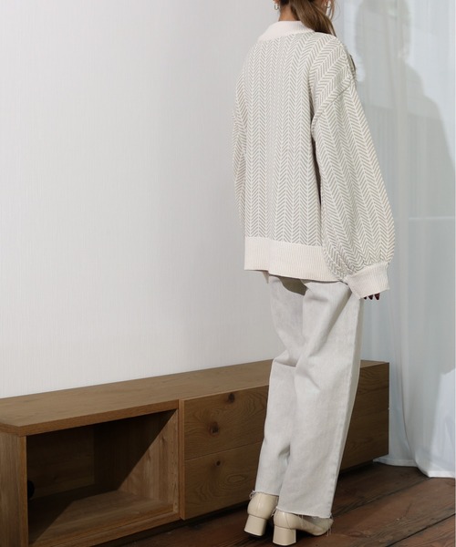 Per sist ence（パーシエンス）の「Per sist ence/パーシエンス　 アクリルへリンボーン クルーニット（ニット/セーター・レディース・モカ/アイボリー/オリーブ・FREE）」の18枚目の写真