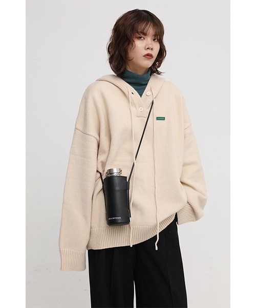 MASONPRINCE(メイソンプリンス)の「【MASONPRINCE】5 color oversized one point logo knit hooded MY2037(ニット/セーター・メンズ・ブラック/グレー/ブルー/グリーン/アイボリー・S/M/L)」の2枚目の写真