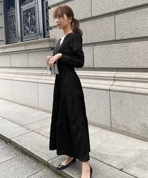 ◆ほぼ未使用美品◆JUSGLITTY カシュクールティアードマキシワンピース カシュクール」に該当するワンピース/ドレス（ティアード