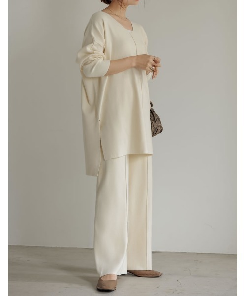 Re:EDIT（リエディ）の「アウトリンキングVネックニットプルオーバー（ニット/セーター・レディース・ブラック/アイボリー/ベージュ・MEDIUM/LARGE）」の7枚目の写真