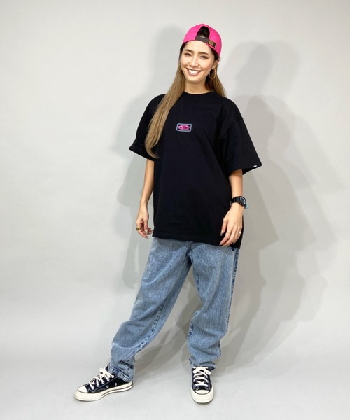 VANS(バンズ)の「【ムラサキスポーツ別注】VANS/バンズ ビッグシルエット/オーバーサイズ/スケートネオンカラーロゴTシャツ 122H3010323(Tシャツ/カットソー・レディース・ベージュ/ブラック/パープル/ホワイト・S/M)」の11枚目の写真