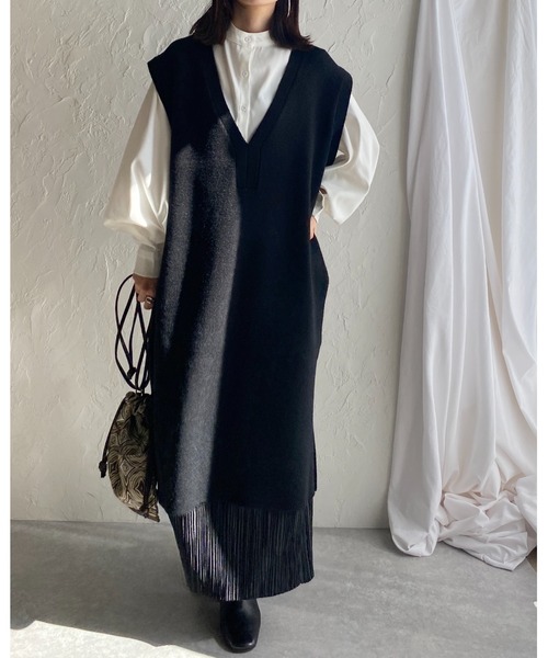 She's Closet（シーズクローゼット）の「起毛モヘアタッチサイドスリット入り深Vネックロングニットベストワンピース（ワンピース・レディース・ブラック/アイボリー/モカ/キャメル・FREE）」の22枚目の写真