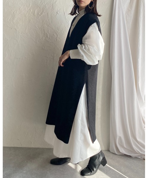 She's Closet（シーズクローゼット）の「起毛モヘアタッチサイドスリット入り深Vネックロングニットベストワンピース（ワンピース・レディース・ブラック/アイボリー/モカ/キャメル・FREE）」の17枚目の写真