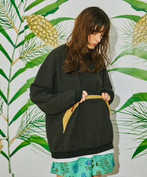 AlexanderLeeChang（アレキサンダーリーチャン）の「BIG TWILL CREW  AC-012201（スウェット・メンズ・グレー/チャコール/グリーン・3/2）」の8枚目の写真