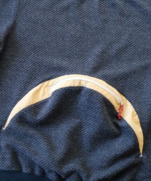 AlexanderLeeChang（アレキサンダーリーチャン）の「BIG TWILL CREW  AC-012201（スウェット・メンズ・グレー/チャコール/グリーン・3/2）」の7枚目の写真