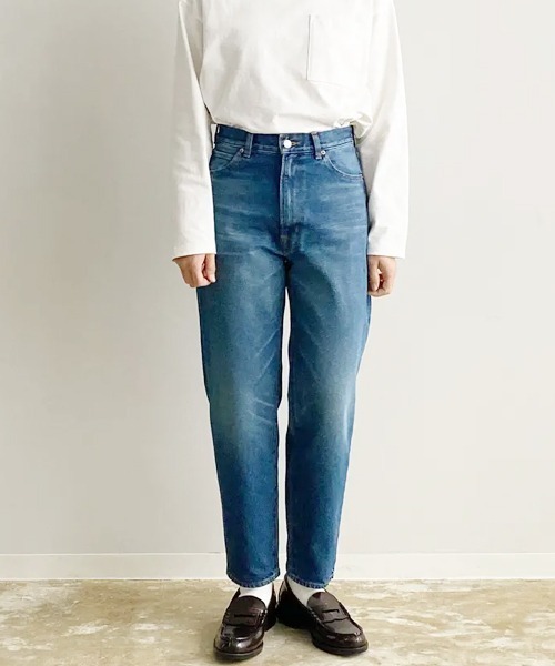 HARVESTY(ハーベスティ)の「HARVESTY/ハーベスティ 5ポケットデニムパンツ USED テーパード 美シルエット(デニムパンツ・レディース・ライトブルー・1/2)」の13枚目の写真