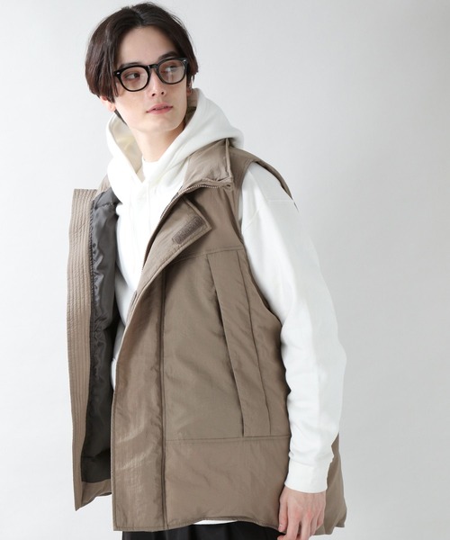 RAGEBLUE（レイジブルー）の「＜SORONA(R)＞ビッグシルエットモンスターベスト（ダウンベスト・メンズ・ブラック/ベージュ/グリーン・FREE）」の4枚目の写真