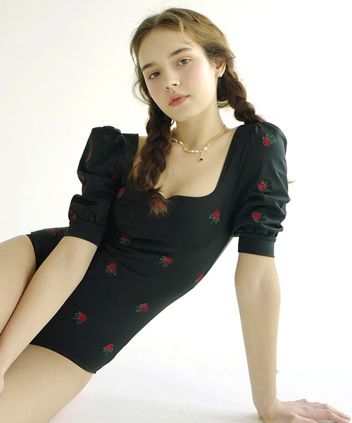 Dita（ディータ）の「トリプルバッグリボンパフスリーブワンピース 水着（水着・レディース・ブラック/ブラック×レッド・M/L）」の11枚目の写真