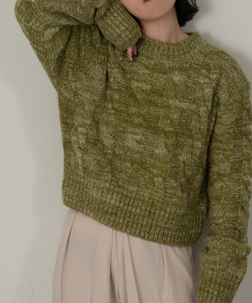 lawgy(ラウジー)の「mix color cable knit(ニット/セーター・レディース・ベージュ/グリーン・FREE)」の4枚目の写真