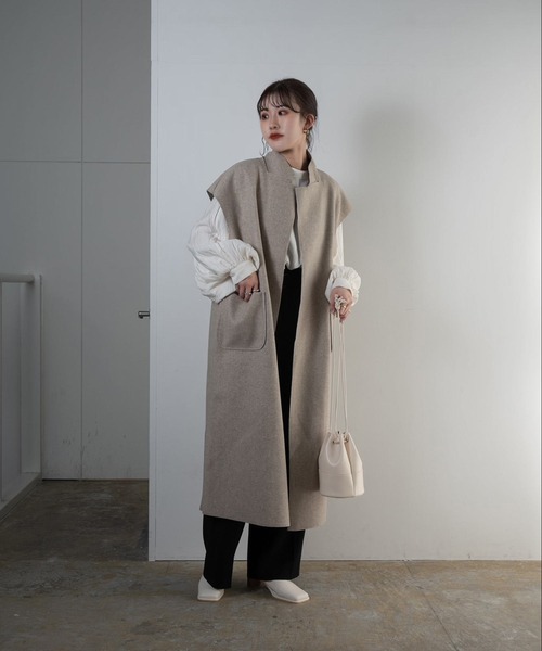 Amiur(エミレ)の「stand collar long vest(ベスト・レディース・ブラック/オートミール/ブラウン系・FREE)」の12枚目の写真