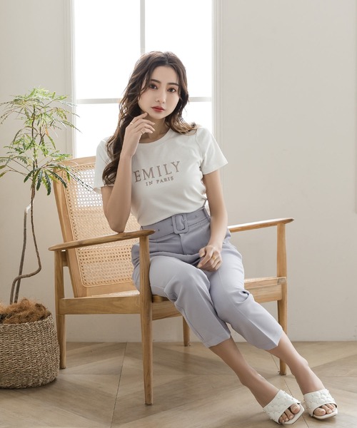 Julia Boutique（ジュリアブティック）の「EMILY刺繍ロゴデザインTシャツ/22044（Tシャツ/カットソー・レディース・ホワイト/ブラック/ピンク・ONE）」の6枚目の写真