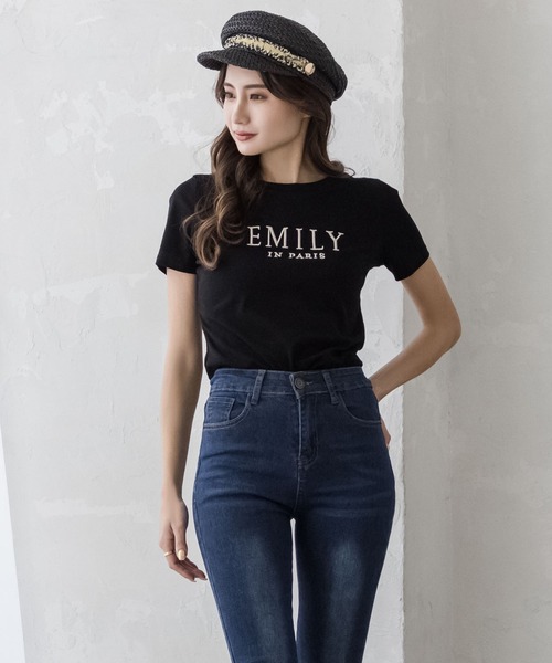 Julia Boutique（ジュリアブティック）の「EMILY刺繍ロゴデザインTシャツ/22044（Tシャツ/カットソー・レディース・ホワイト/ブラック/ピンク・ONE）」の8枚目の写真