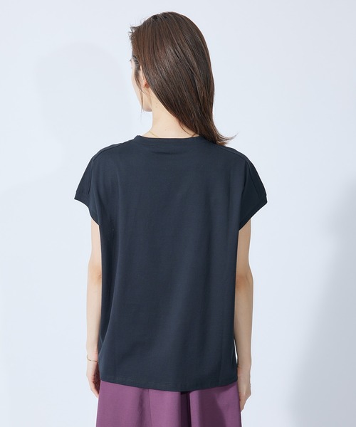 ROPE'（ロペ）の「【新色追加】【接触冷感】コットン天竺キャップスリーブＴシャツ（Tシャツ/カットソー・レディース・ホワイト/ブラック/ベージュ/サックスブルー/ピンク系その他/ダークブラウン・38）」の9枚目の写真