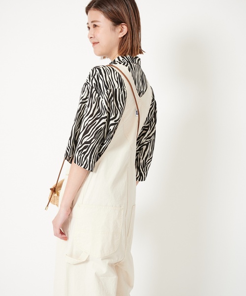 U by SPICK&SPAN SELECT(ユーバイスピックアンドスパンセレクト)の「【SELENAHELIOS/セレナヘリオス】 別注アニマルプリントシャツ(シャツ/ブラウス・レディース・ブラック/オレンジ・FREE)」の4枚目の写真
