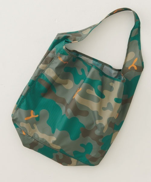 392 plusm（サンキューニプリュスエム）の「Shoulder Bag - camouflage - 731799（ショルダーバッグ・レディース・ベージュ/グリーン・ONE SIZE）」の3枚目の写真
