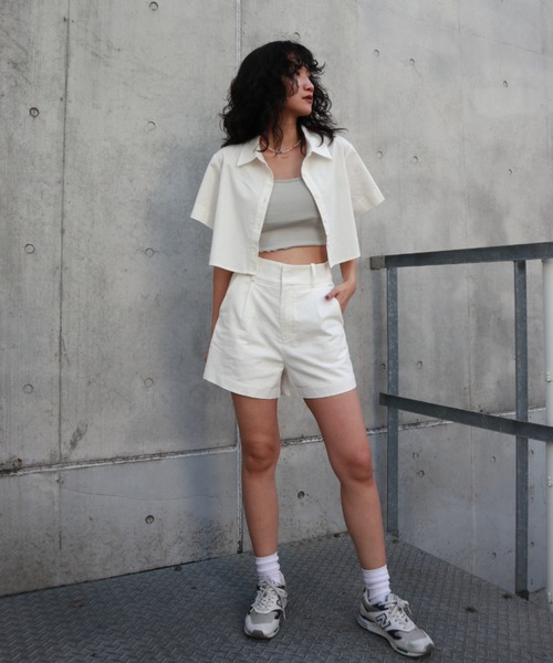 FIG&VIPER（フィグアンドバイパー）の「コットンルーズショートSH（シャツ/ブラウス・レディース・ホワイト/ライトイエロー・FREE）」の3枚目の写真