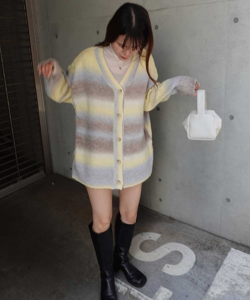 CORNERS（コーナーズ）の「グラデーションVネックニットカーディガン（カーディガン/ボレロ・レディース・ピンク/イエロー/アイボリー・FREE）」の17枚目の写真