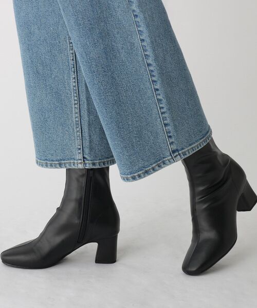 OPAQUE.CLIP(オペークドットクリップ)の「◆スクエアトゥストレッチブーツ(ブーツ・レディース・ブラック/ベージュ/オフホワイト・01/02/03)」の3枚目の写真