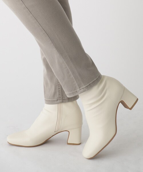 OPAQUE.CLIP(オペークドットクリップ)の「◆スクエアトゥストレッチブーツ(ブーツ・レディース・ブラック/ベージュ/オフホワイト・01/02/03)」の15枚目の写真