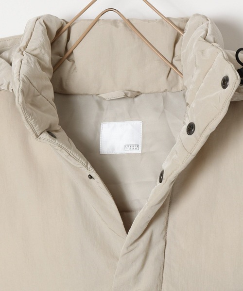 LOWRYS FARM(ローリーズファーム)の「エアサーマルベスト 349164(ダウンベスト・キッズ・ブラック/カーキ/アイボリー・110cm/120cm/130cm/140cm/150cm)」の19枚目の写真