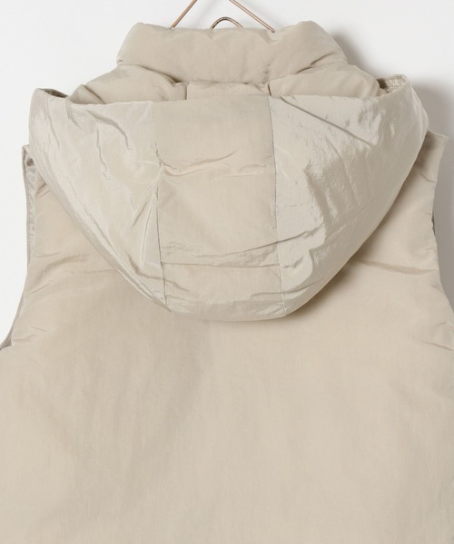 LOWRYS FARM(ローリーズファーム)の「エアサーマルベスト 349164(ダウンベスト・キッズ・ブラック/カーキ/アイボリー・110cm/120cm/130cm/140cm/150cm)」の14枚目の写真