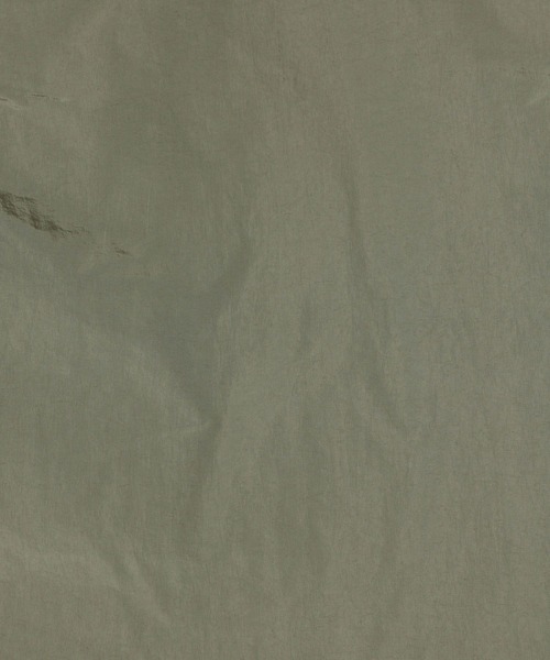 LOWRYS FARM(ローリーズファーム)の「エアサーマルベスト 349164(ダウンベスト・キッズ・ブラック/カーキ/アイボリー・110cm/120cm/130cm/140cm/150cm)」の8枚目の写真