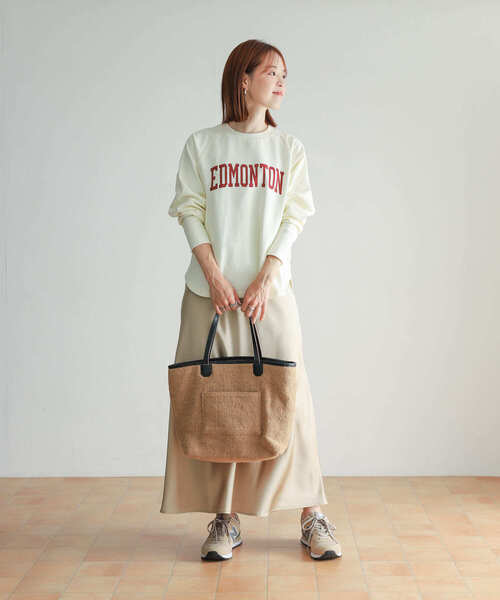 URBAN RESEARCH DOORS（アーバンリサーチドアーズ）の「裏毛ロゴプルオーバー（Tシャツ/カットソー・レディース・ベージュ/ネイビー/アイボリー・MEDIUM）」の9枚目の写真