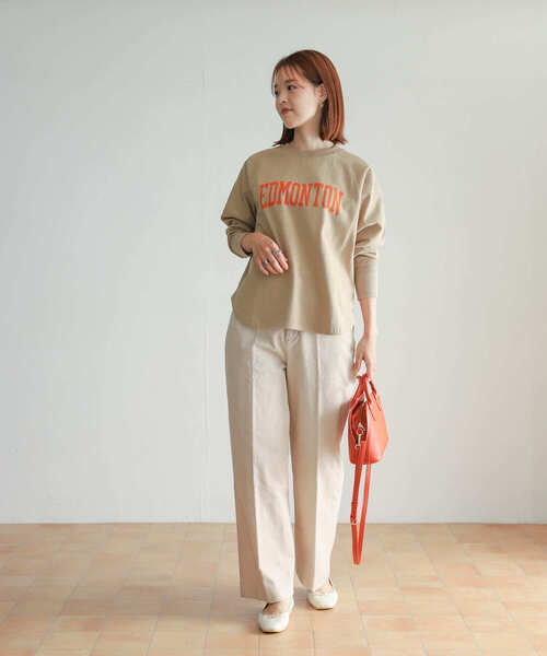 URBAN RESEARCH DOORS（アーバンリサーチドアーズ）の「裏毛ロゴプルオーバー（Tシャツ/カットソー・レディース・ベージュ/ネイビー/アイボリー・MEDIUM）」の21枚目の写真