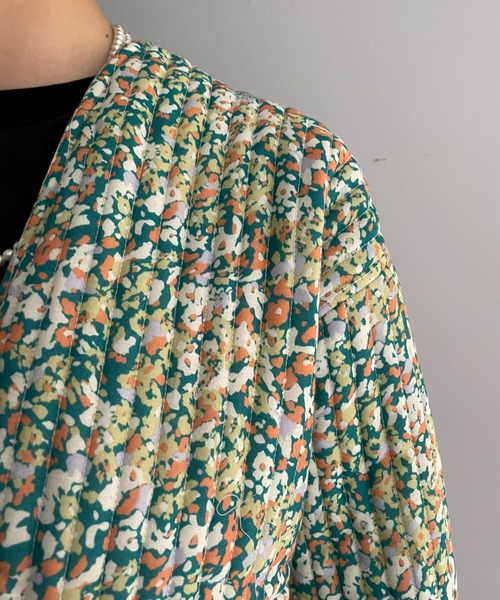 CIAOPANIC（チャオパニック）の「【CPC SCAMP】小花柄キルトジャケット（ノーカラージャケット・レディース・ブラック/グリーン・FREE）」の12枚目の写真