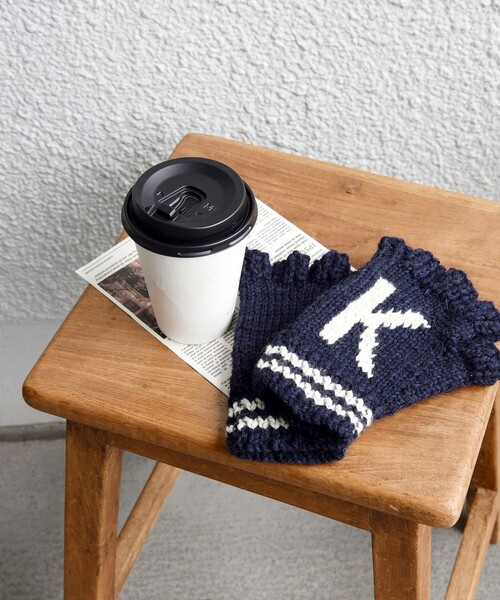 Black Sheep（ブラックシープ）の「BLACK SHEEP: フィンガーレス グローブ◇（手袋・レディース・ネイビー/ナチュラル・ONE SIZE）」の13枚目の写真