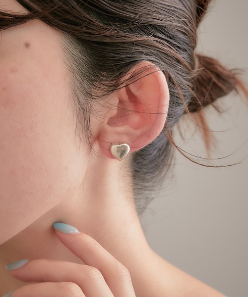 COLLAGE GALLARDAGALANTE（コラージュガリャルダガランテ）の「Nina＆Jules/ハートピアス（ピアス（両耳用）・レディース・シルバー・FREE）」の6枚目の写真