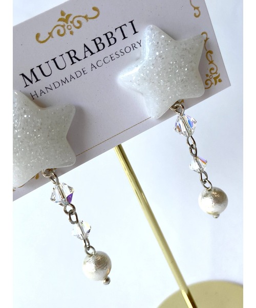 tone(トーン)の「【MUURABBTI】雪のお星様のピアス(MA)(ピアス(両耳用)・レディース・ホワイト/シルバー・FREE)」の4枚目の写真