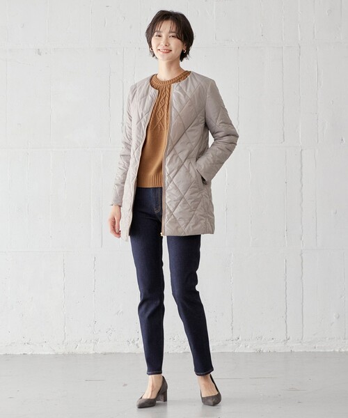 J.PRESS(ジェイプレス)の「【WEB限定・洗える】 EIGER CORD 求心編み ニット(ニット/セーター・レディース・ブラック系/黄土色系/ホワイト系/アイボリー系・T13/T15)」の10枚目の写真