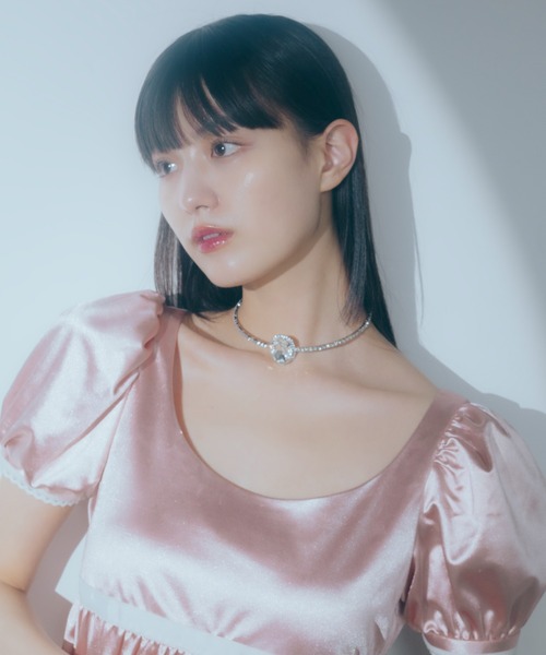 Romansual（ロマンシュアル）の「Romasual/2wayクリスタルビジューチョーカー（ネックレス・レディース・シルバー・FREE）」の4枚目の写真