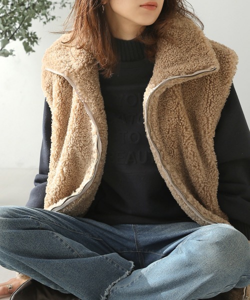 Bou Jeloud（ブージュルード）の「カーリーフェイクファージレ（ベスト・レディース・キャメル/ブルー/アイボリー・38）」の14枚目の写真