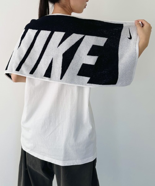 NIKE（ナイキ）の「NIKE(ナイキ)/ナイキ ビッグロゴ 刺繍 ジャガード スポーツ タオル ミディアム Ⅱ（タオル・レディース・ブルー/ブラック・FREE）」の20枚目の写真