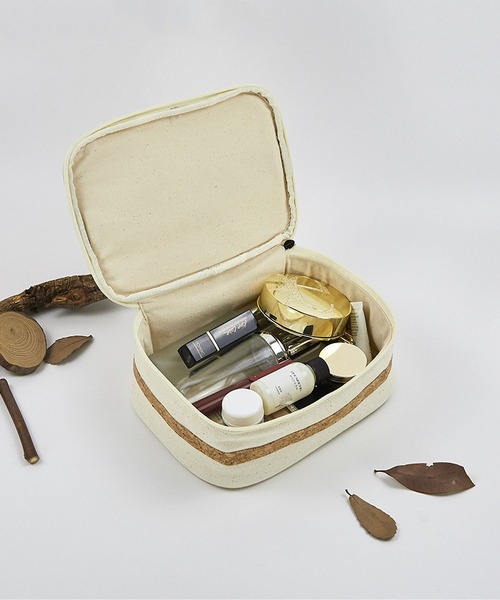 LA VORAGINE（ラ ヴォラジネ）の「マルチメイクポーチ（ポーチ・レディース・ベージュ・FREE）」の7枚目の写真