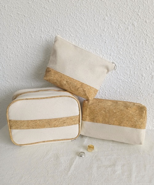 LA VORAGINE（ラ ヴォラジネ）の「マルチメイクポーチ（ポーチ・レディース・ベージュ・FREE）」の5枚目の写真