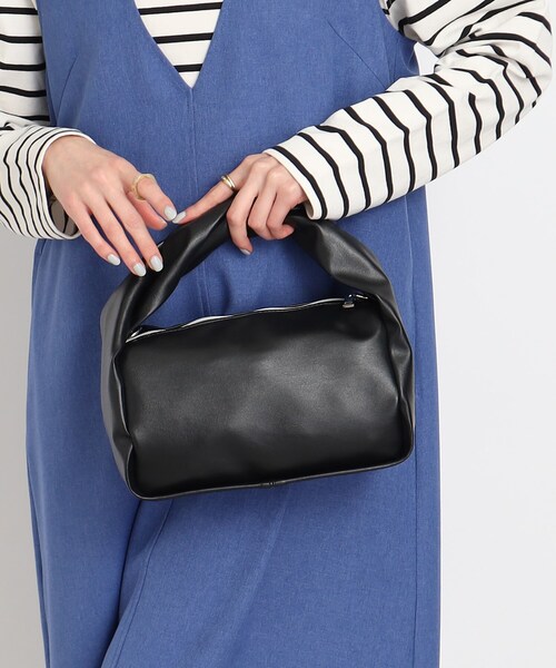 SHOO・LA・RUE（シューラルー）の「◆【2WAY】ひねりハンドルボックストートバッグ（トートバッグ・レディース・ブラック/ダークグリーン/ベージュ・00）」の9枚目の写真